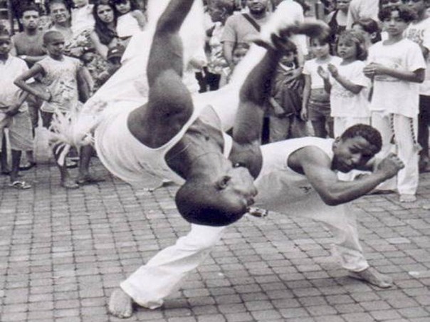 Capoeira nas ruas