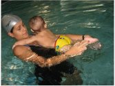 A importância da natação para bebês
