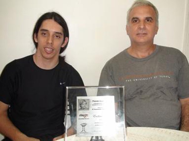 Emiliano Naranjo y Tulio Guterman, en ocasión de la entrega del Premio Guyo Sember