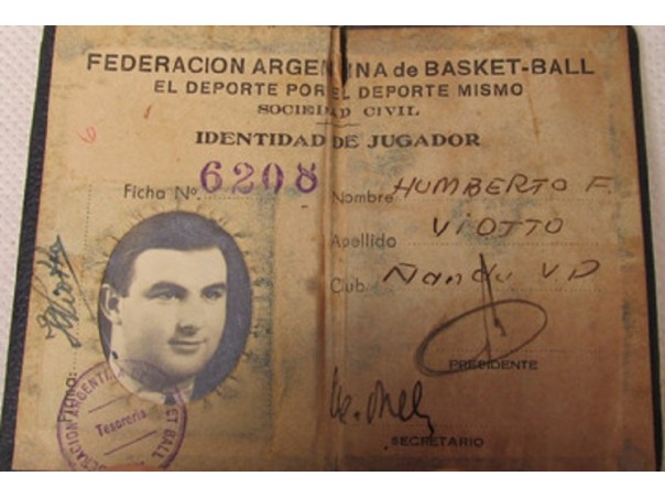 Antiguo carnet de Jugador FAAB, Basket Ball, Club Ñandú. Fuente: Mercadolibre.com.ar