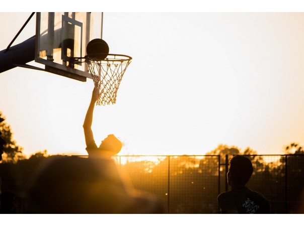 En el baloncesto se puede apostar por la cantidad de puntos o rebotes de un jugador. Foto: Pixabay.com