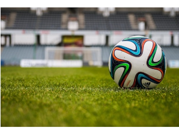 Empresas que brindan servicios digitales son los nuevos sponsors de los equipos de fútbol